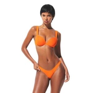 NWT Skims Ultimate Push-Up Bikini Top in Tangerine sz 13 🔥